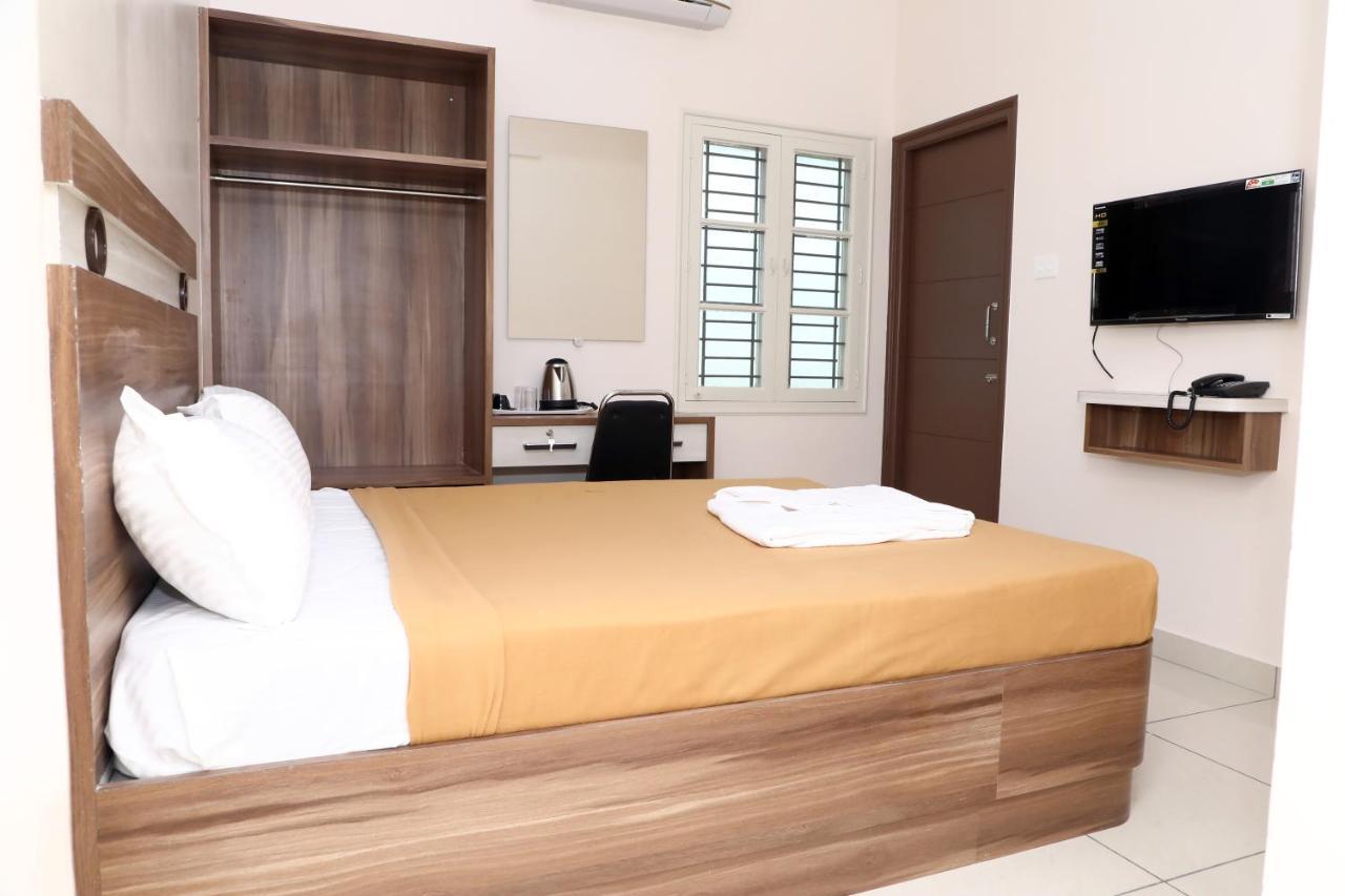 Grand Chariot Hotel Vellore Exterior photo