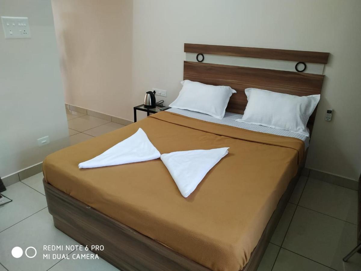 Grand Chariot Hotel Vellore Exterior photo